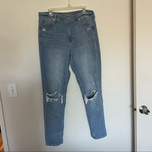 American Eagle Mom Jeans